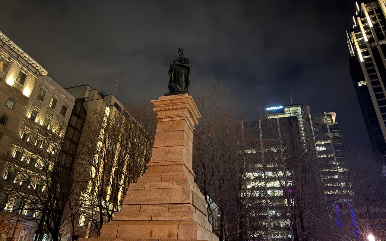 Square Victoria
