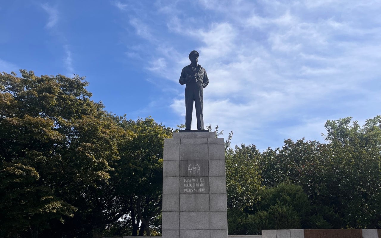 General MacArthur's statue (맥아더장군상)