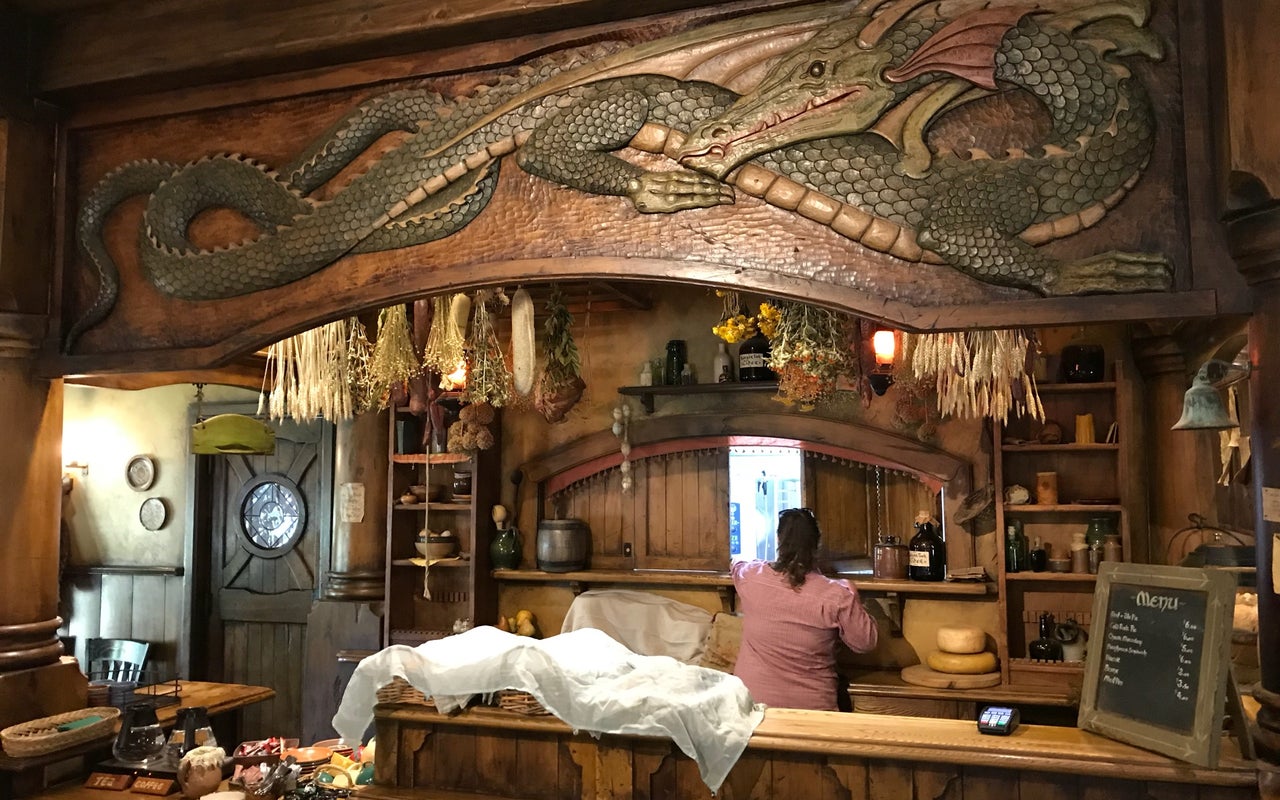 Hobbiton Movie Set