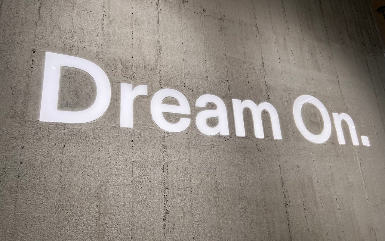 On Flagship Store Tokyo Ginza
