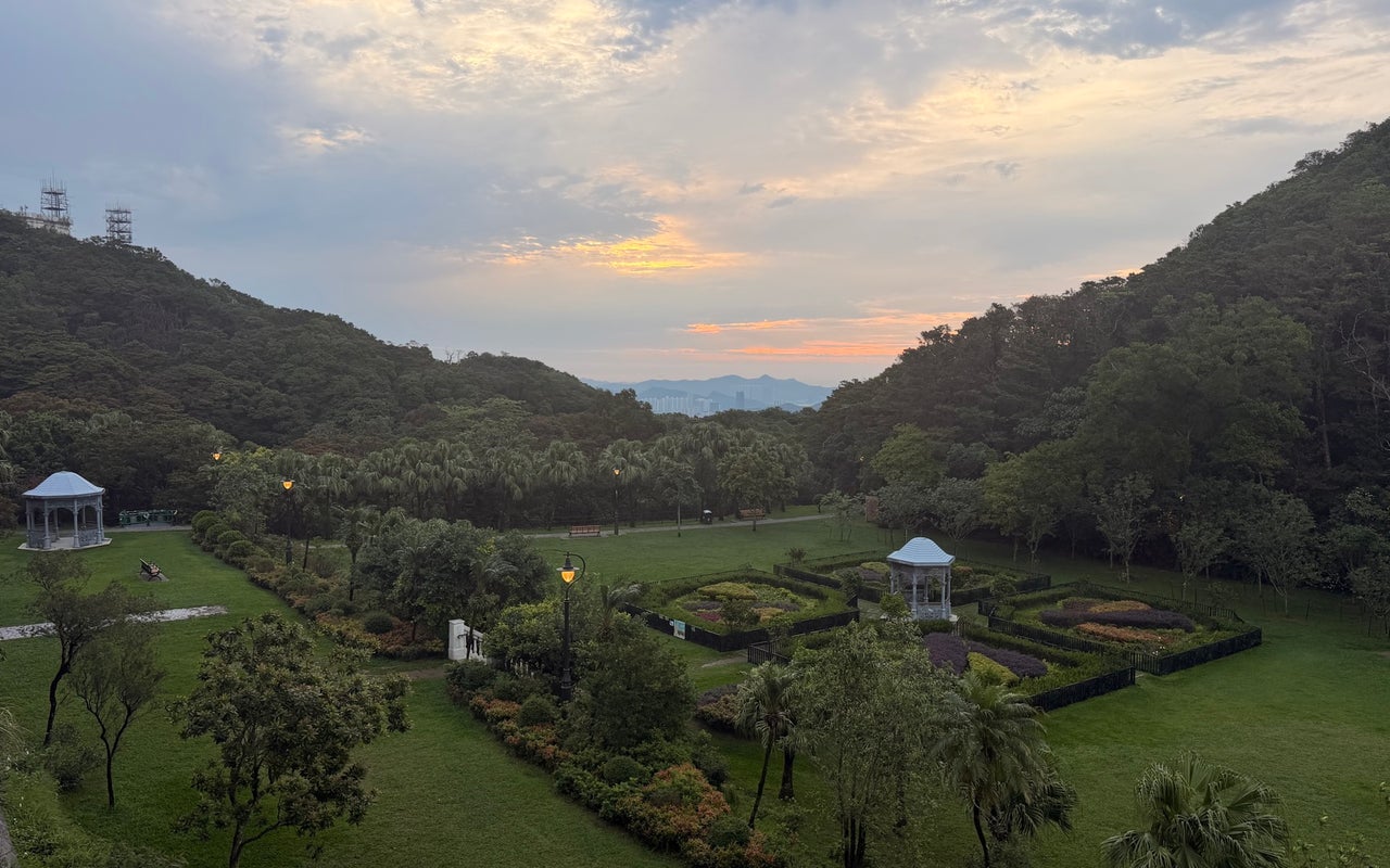 Victoria Peak Garden (山頂公園)