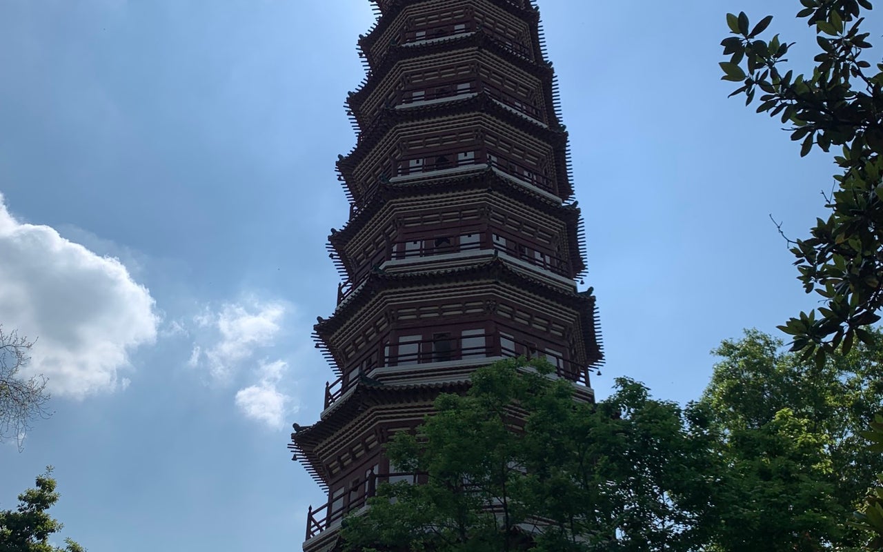 Six Banyan Temple (六榕寺)