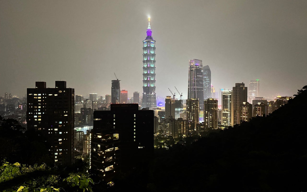 Xiangshan Hiking Trail (象山登山步道)