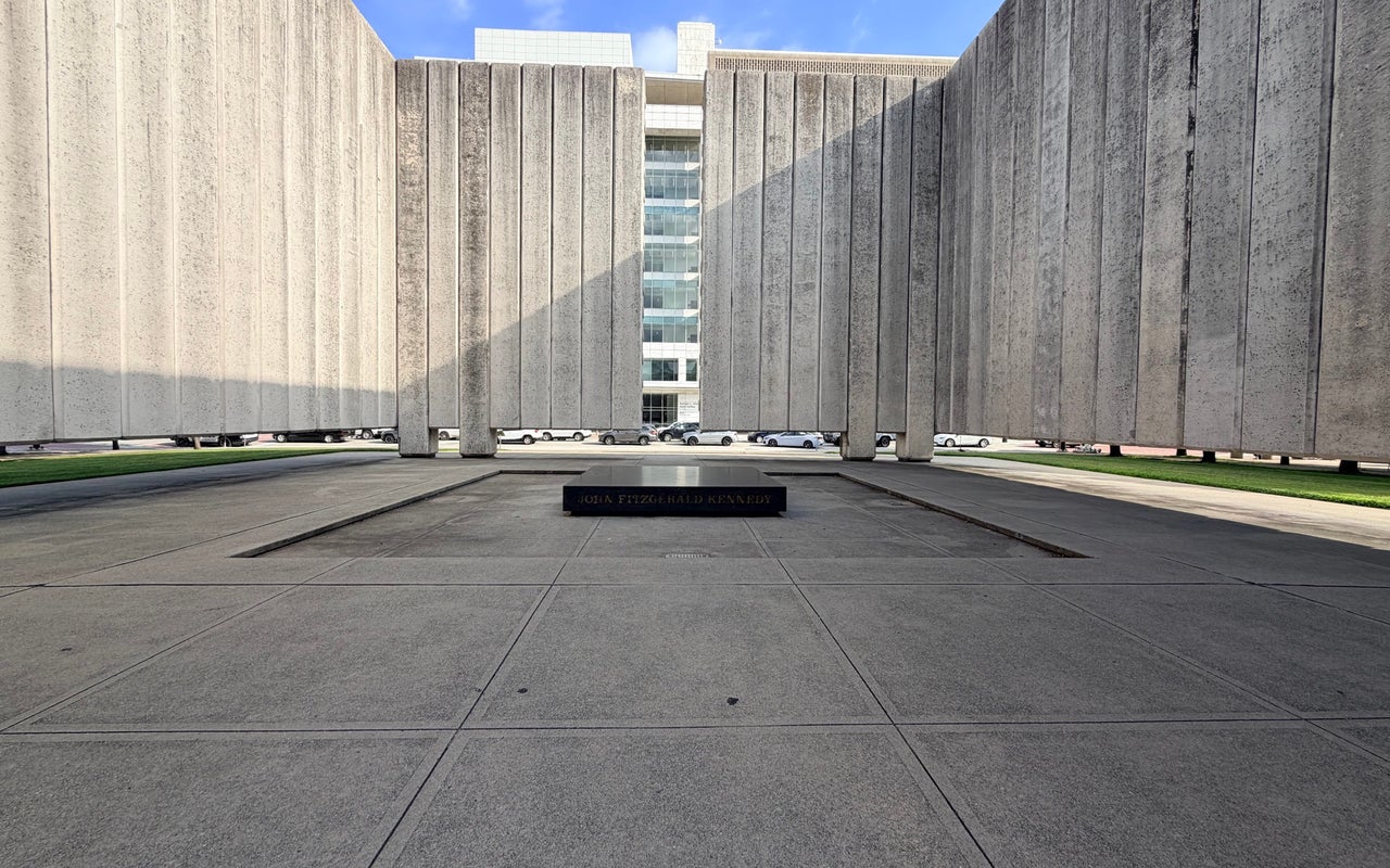 John F. Kennedy Memorial Plaza
