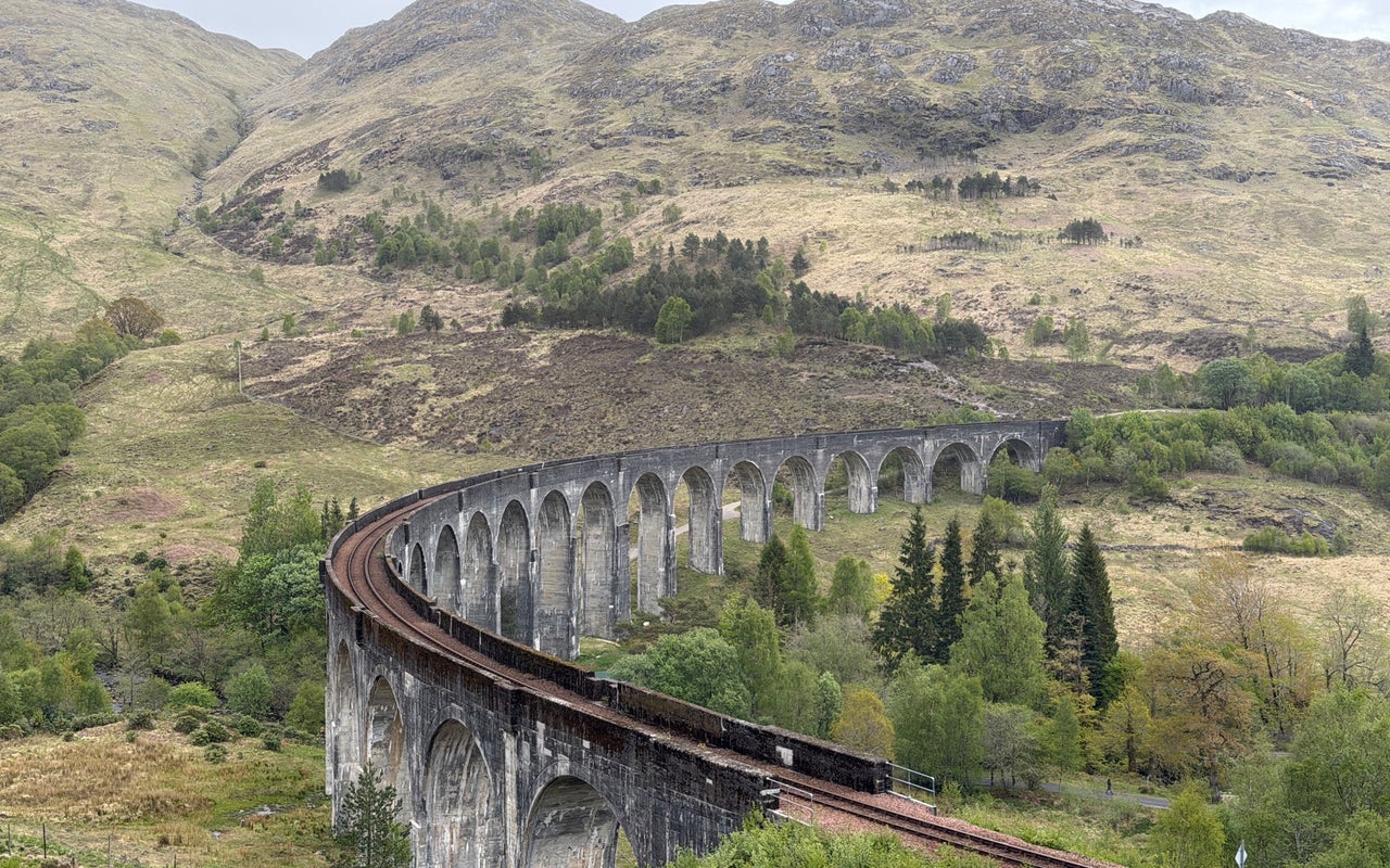 Glenfinnan Monument & Viaduct Viewpoint