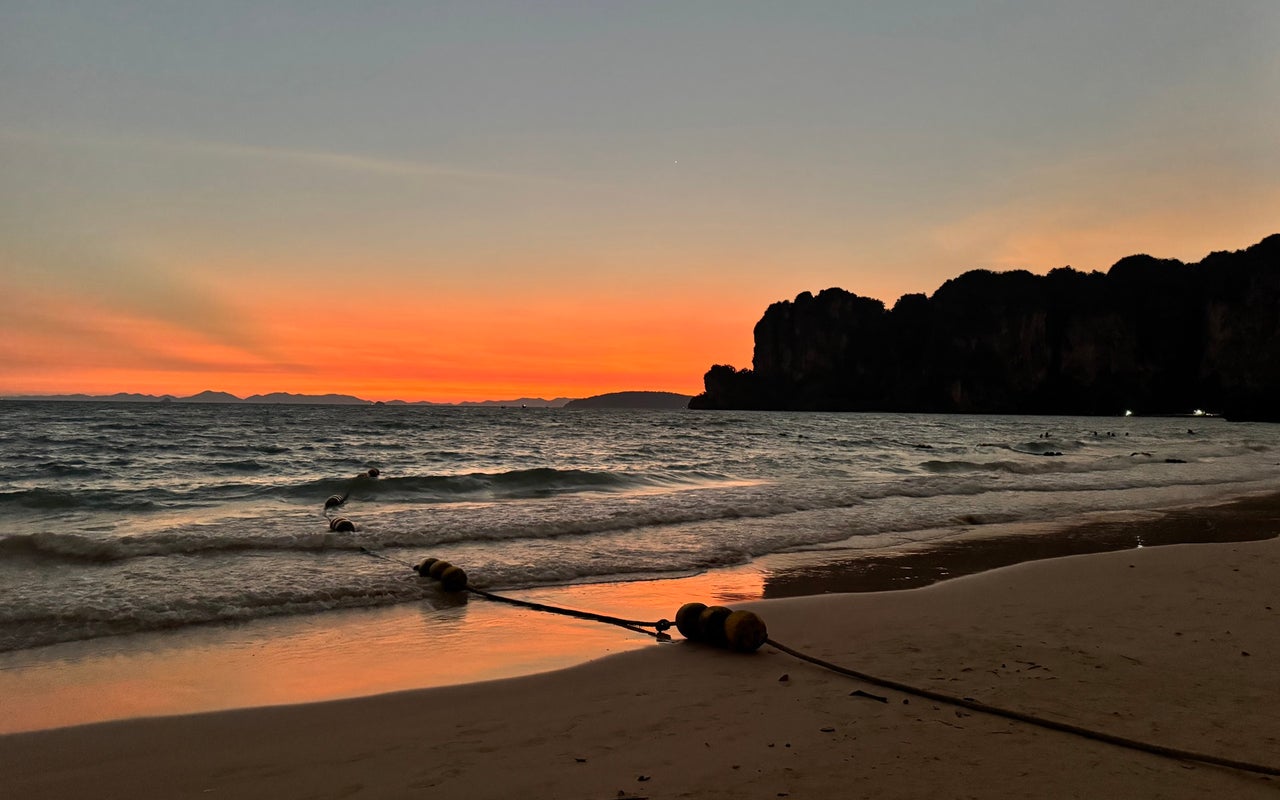 Railay Beach West (อ่าวไร่เลย์ ตะวันตก)