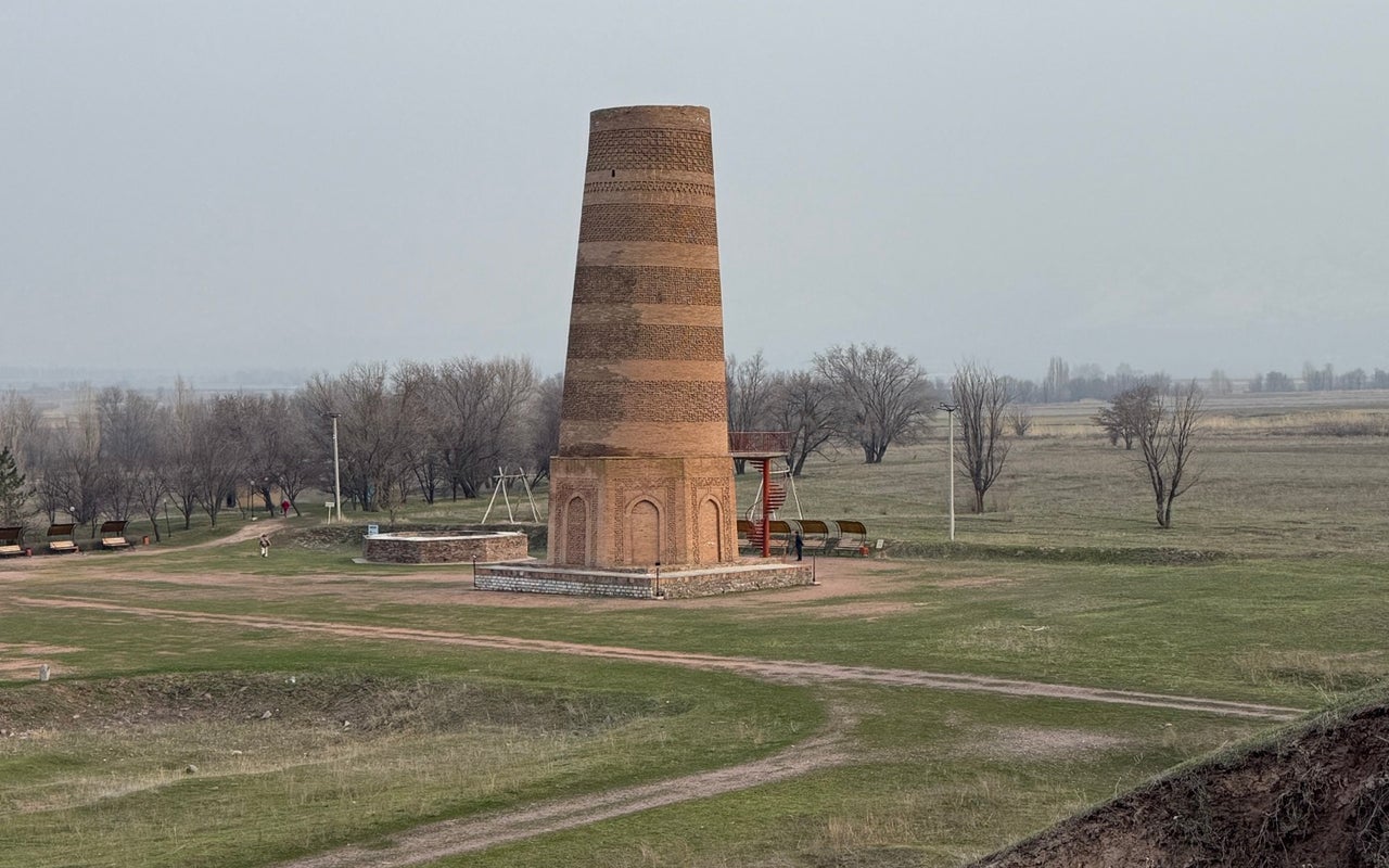 Burana Tower (Бурана мунарасы)