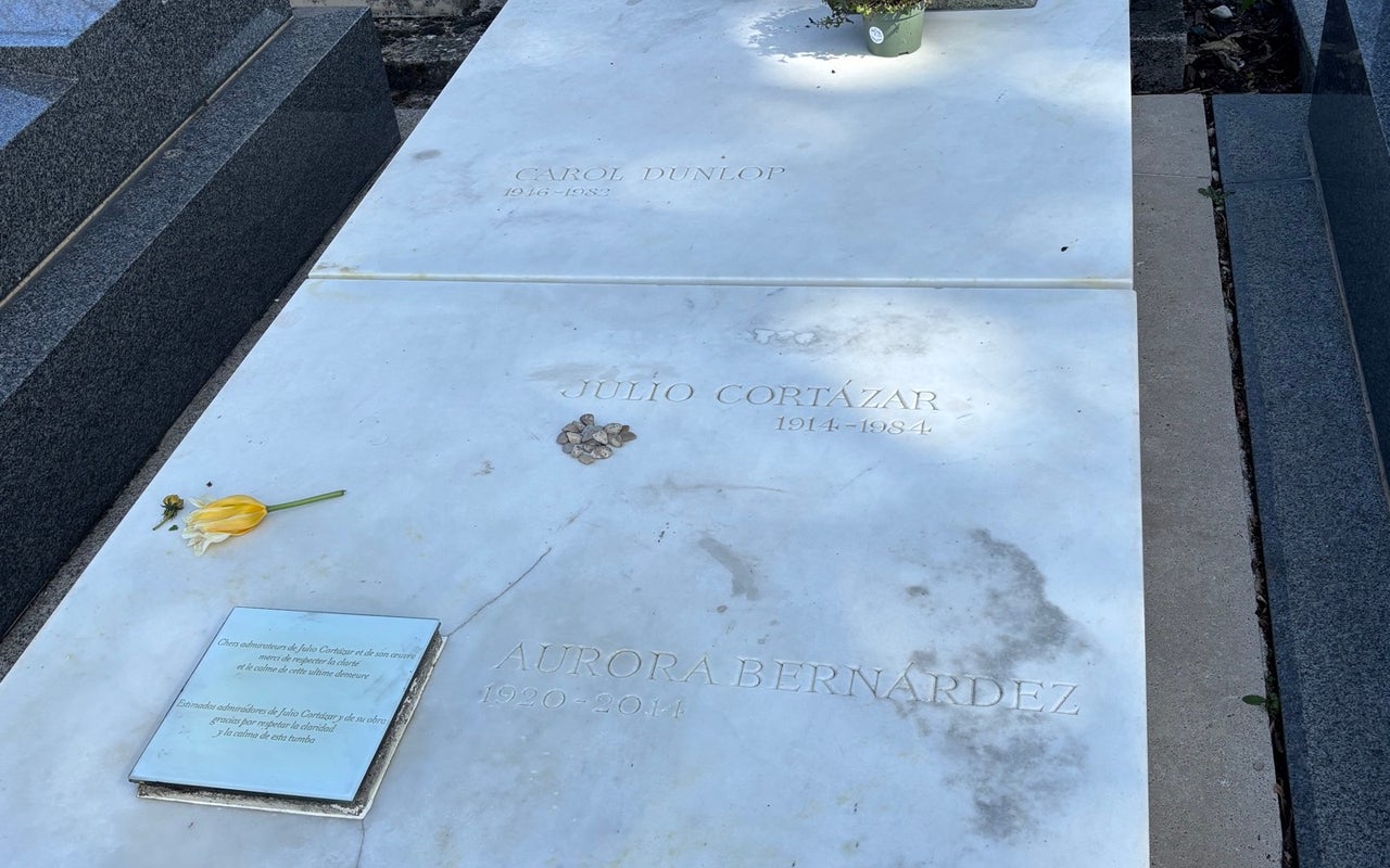 Montparnasse Cemetery (Cimetière du Montparnasse)