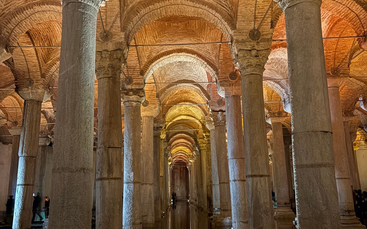 Basilica Cistern (Yerebatan Sarnıcı)