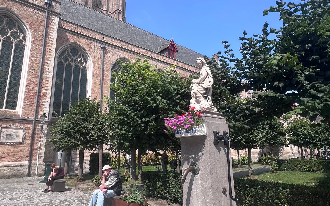 Sint-Anna Church