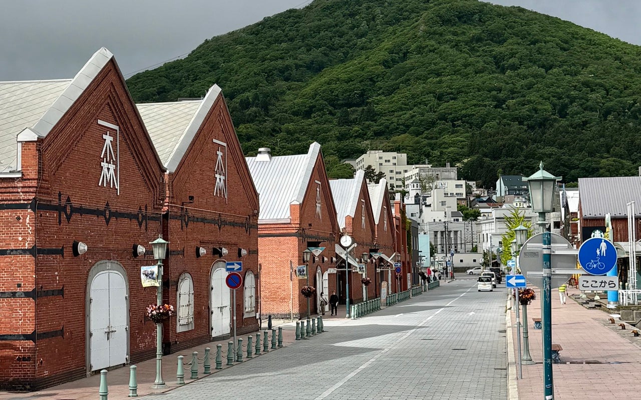 Kanemori Red Brick Warehouse (金森赤レンガ倉庫)
