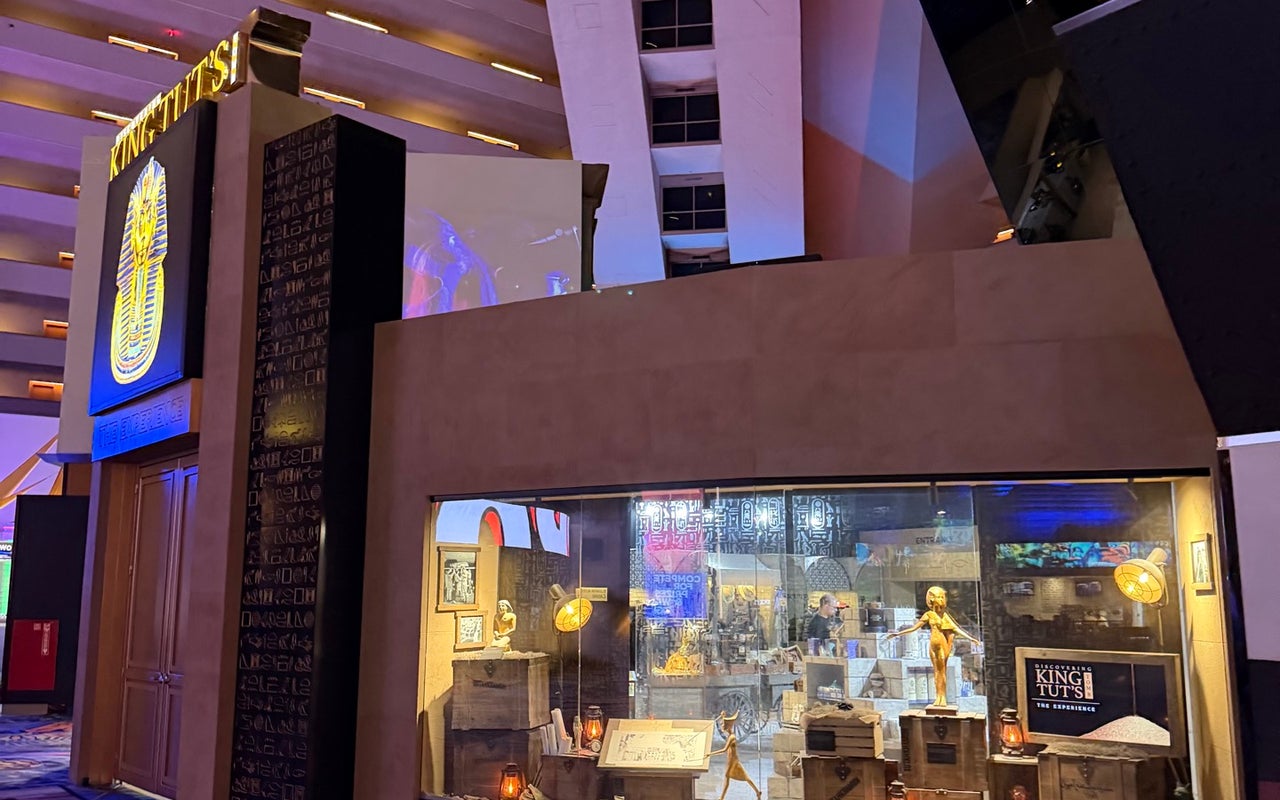 Luxor Hotel & Casino