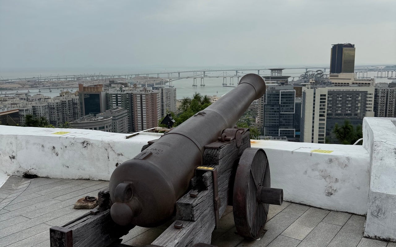 Guia Fortress (東望洋炮台)