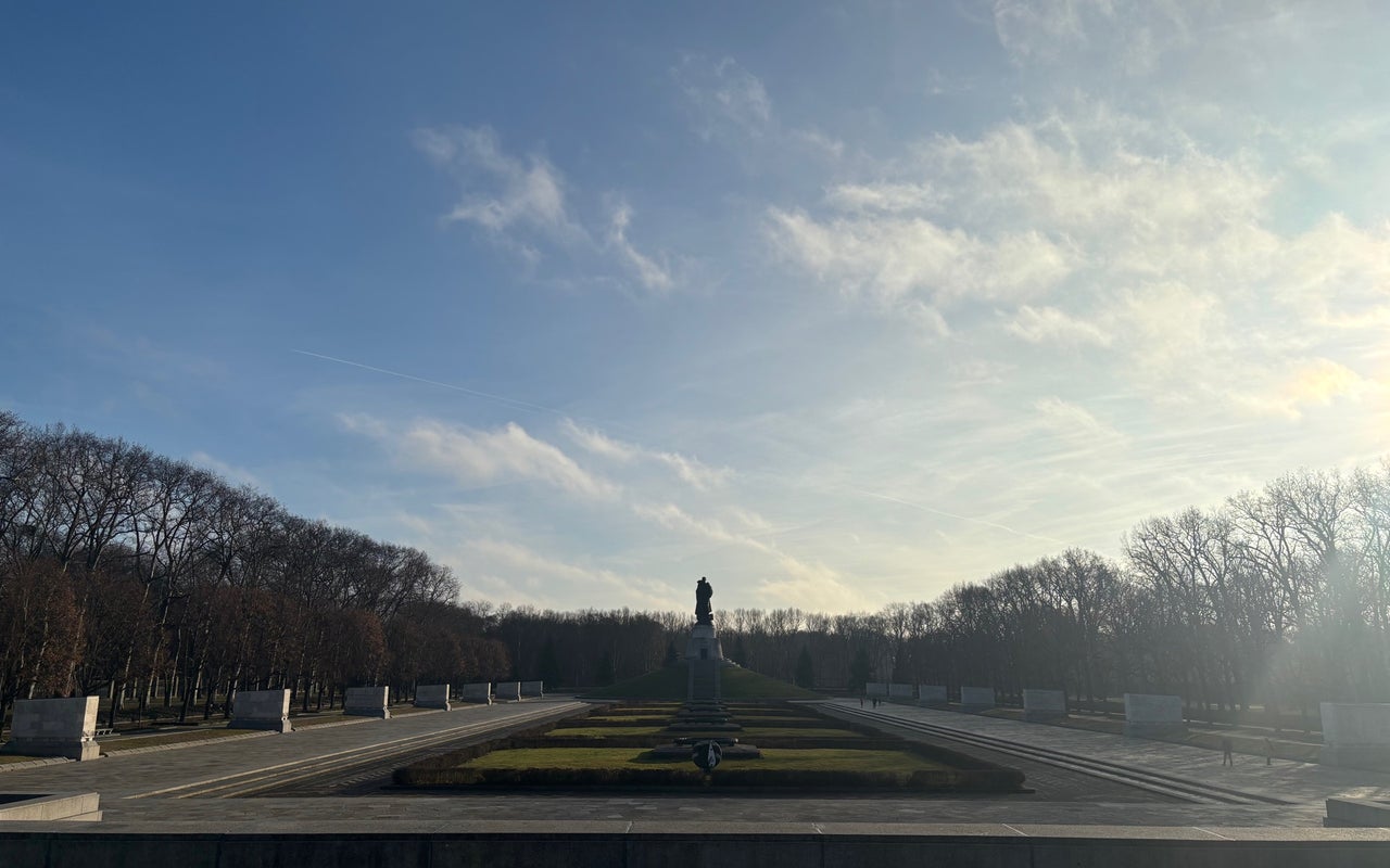 Soviet War Memorial in Treptower Park (Sowjetisches Ehrenmal im Treptower Park)