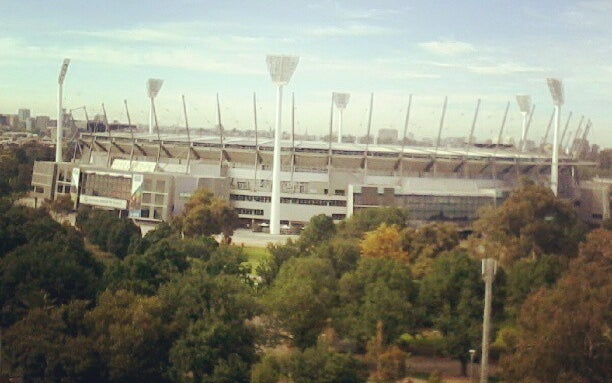 Melbourne Cricket Ground (MCG)
