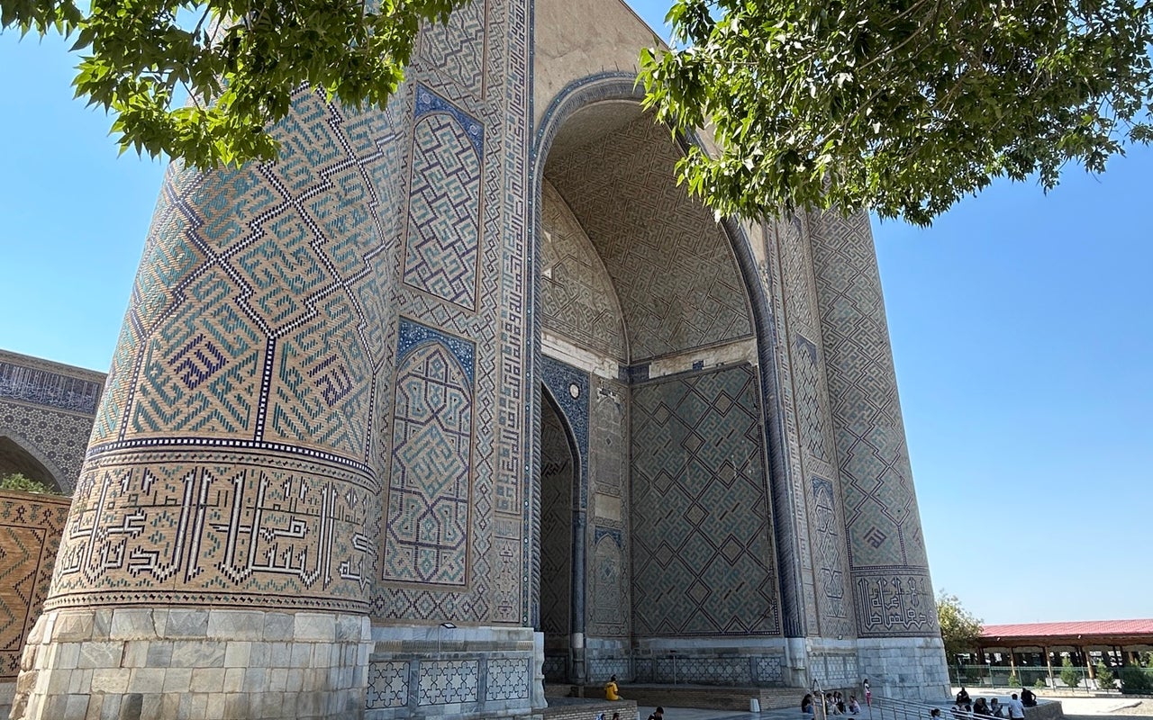 Bibi-Khanym Mosque (Bibixonim jome masjidi)