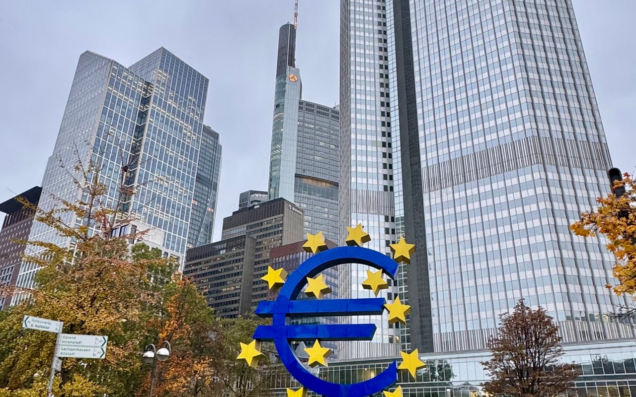 Euro-Skulptur - €