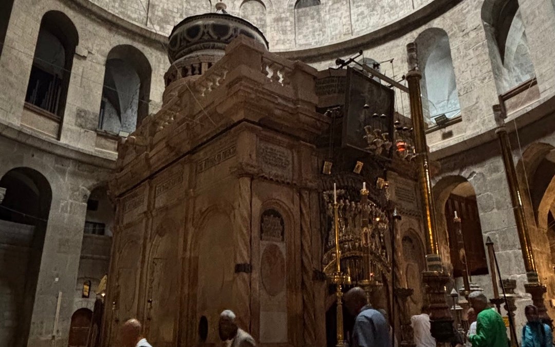 Church of the Holy Sepulchre (כנסיית הקבר)
