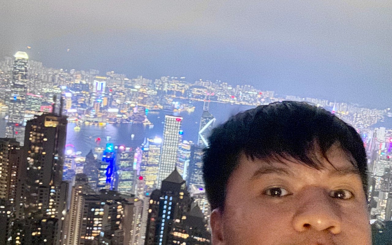 The Sky Terrace 428 (凌霄閣摩天臺428)