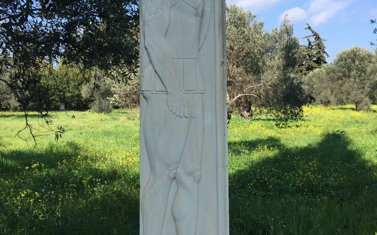 Marathon Tomb (Τύμβος Μαραθώνα)