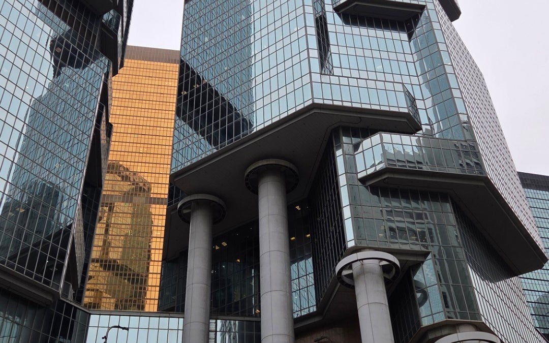 Queen's Road Central (皇后大道中)
