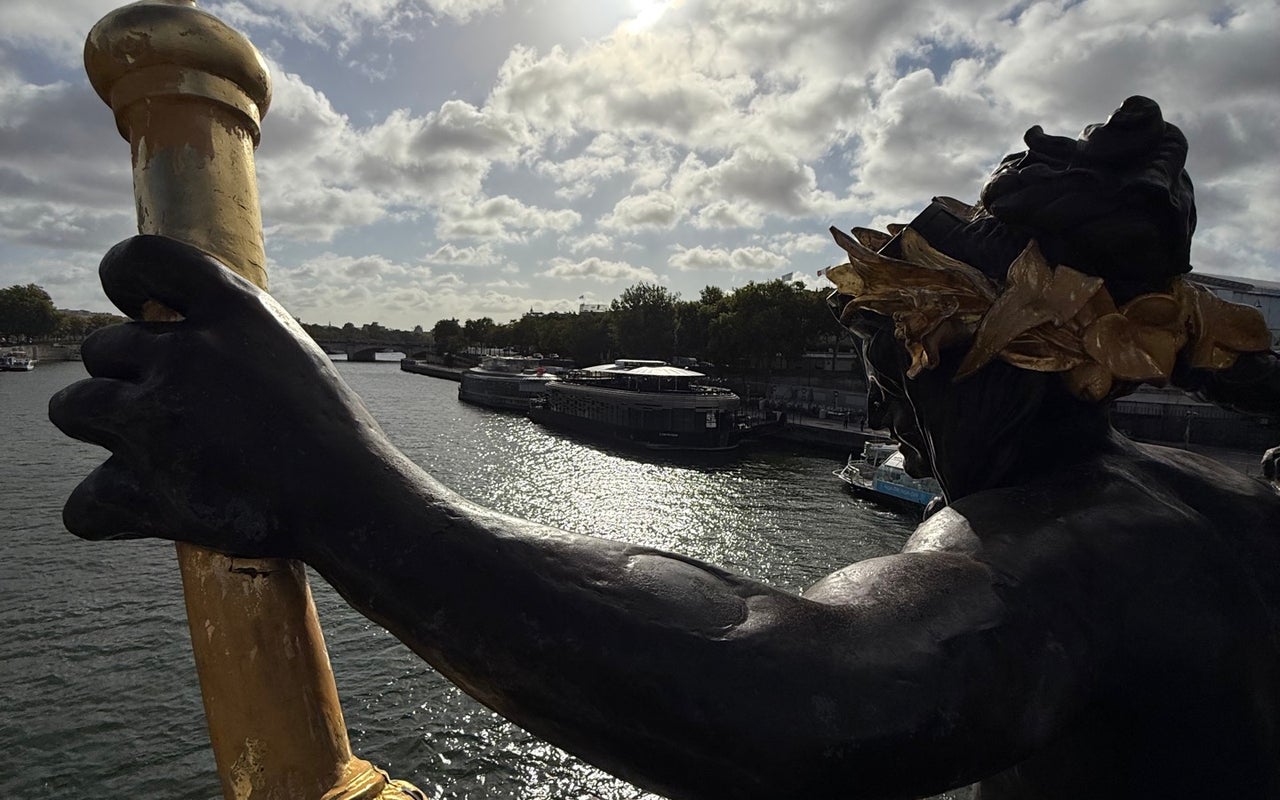 Alexander III Bridge (Pont Alexandre III)