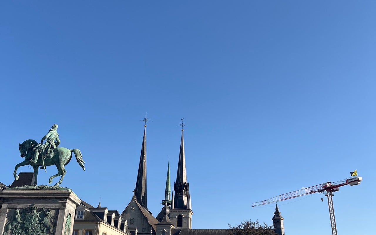 Cathédrale Notre-Dame de Luxembourg (Kathedral Notre-Dame vu Lëtzebuerg)
