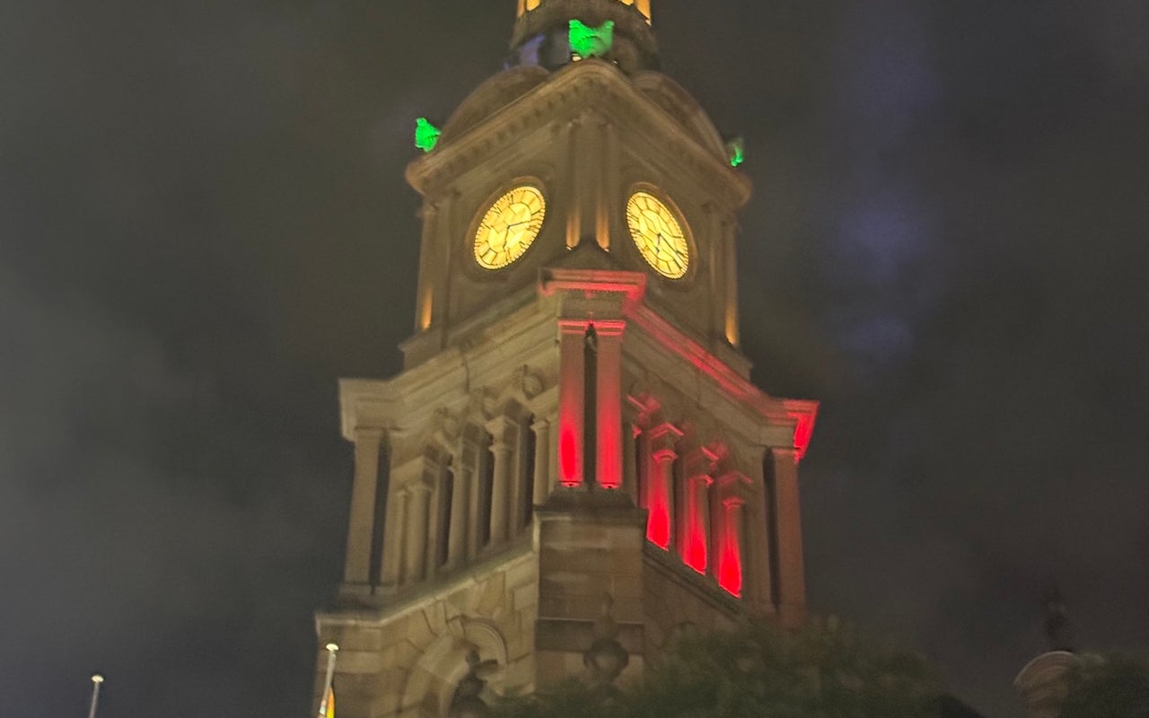 Sydney Icons by Car: CBD, The Rocks, Harbour & Bondi Highlights