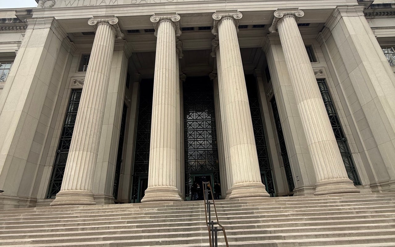 Massachusetts Institute of Technology (MIT)