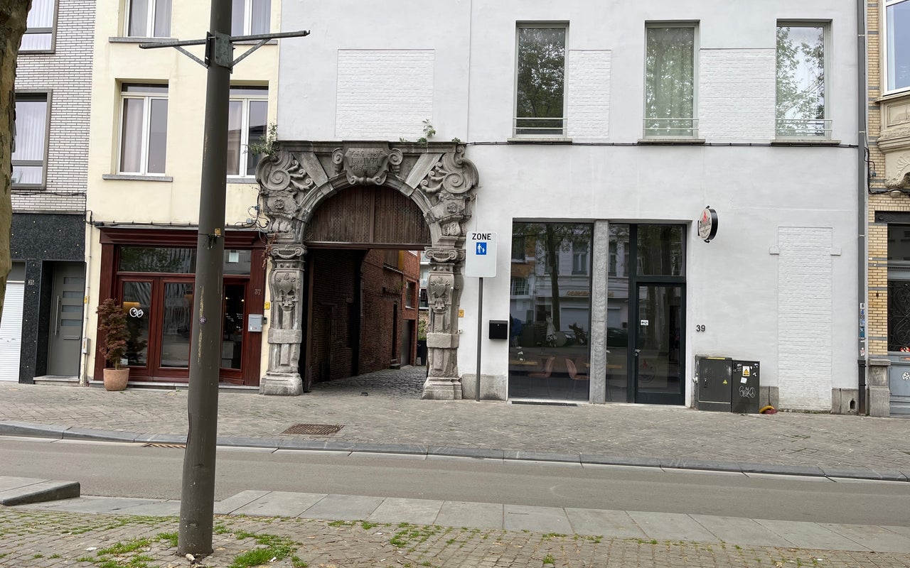 Antwerp After Dark: Chinatown, Docks, and the Brewing Night