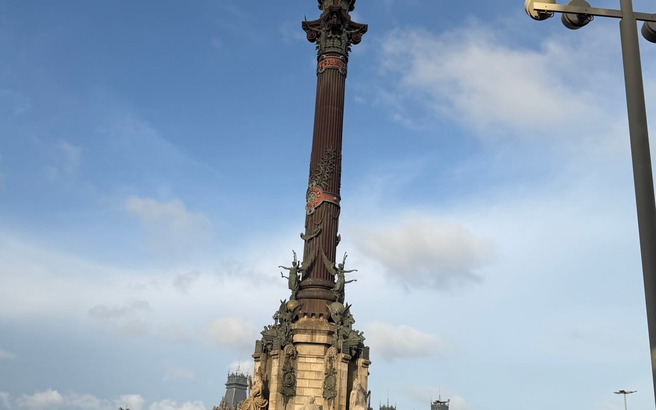 Monument a Colom