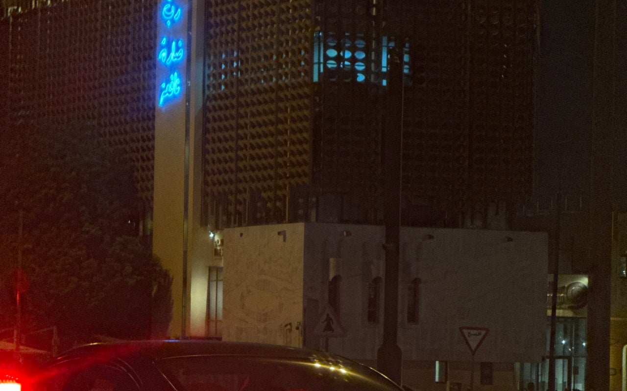 Fire Station (مطافئ)