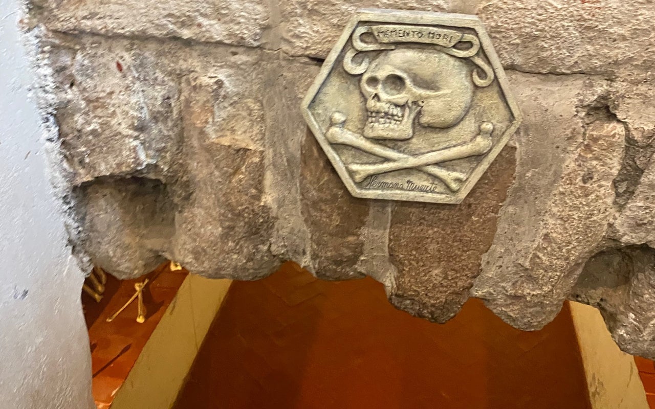 Museo Y Catacumbas Del Convento De San Francisco De Asis