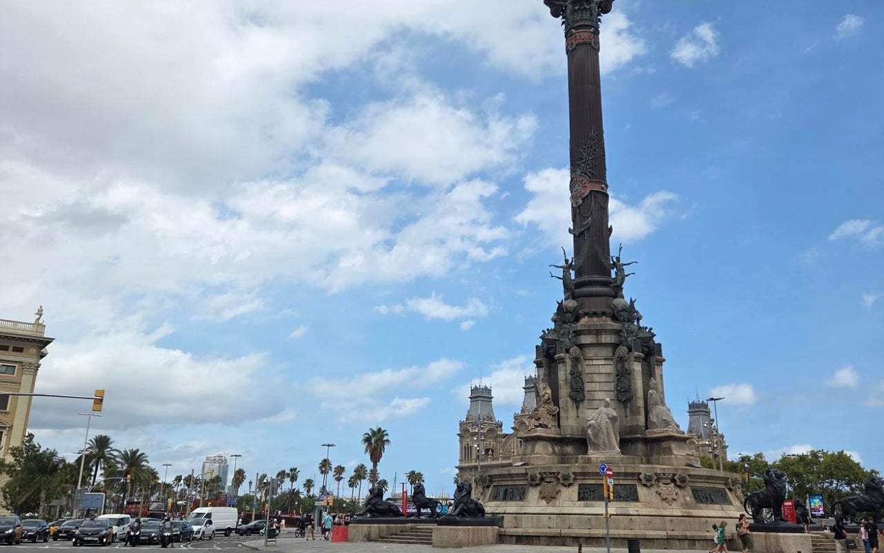 Monument a Colom