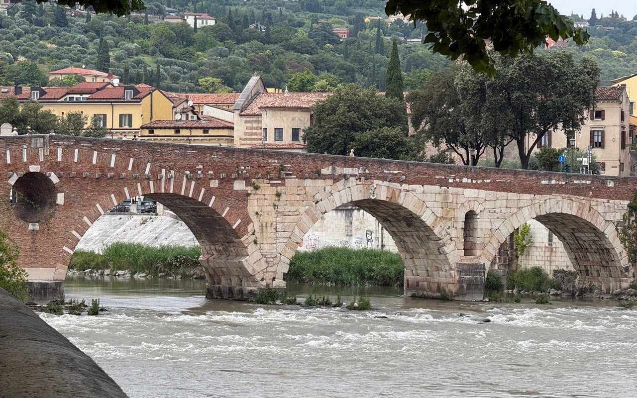 Ponte Pietra