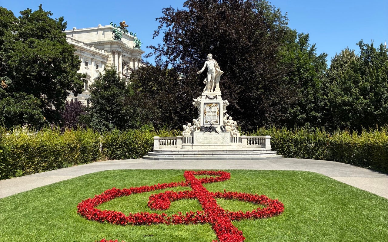 Mozartdenkmal (Mozartstatue)
