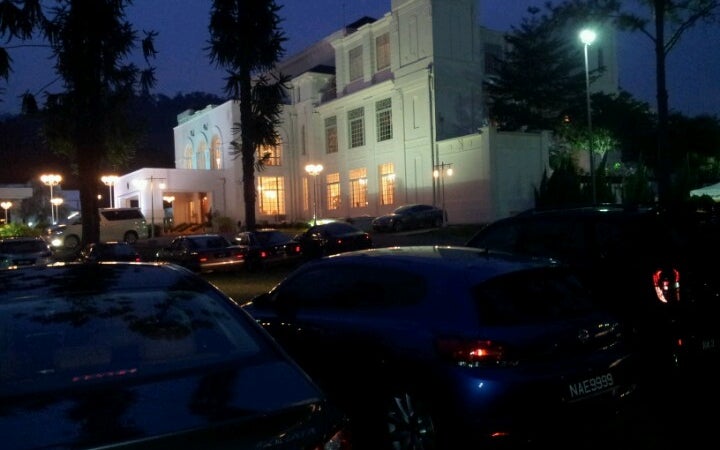 Istana Lama Seri Menanti