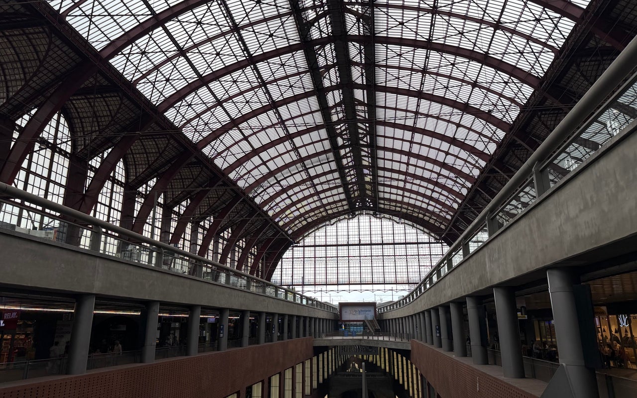 Antwerp Central Railway Station (Station Antwerpen-Centraal)