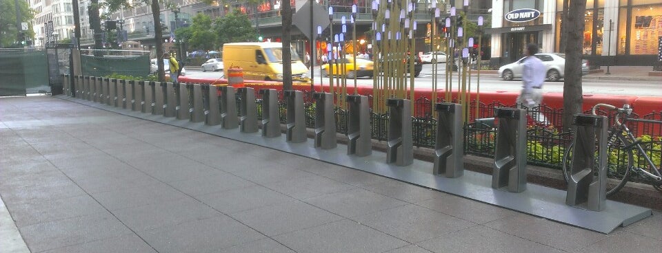 divvy station near me