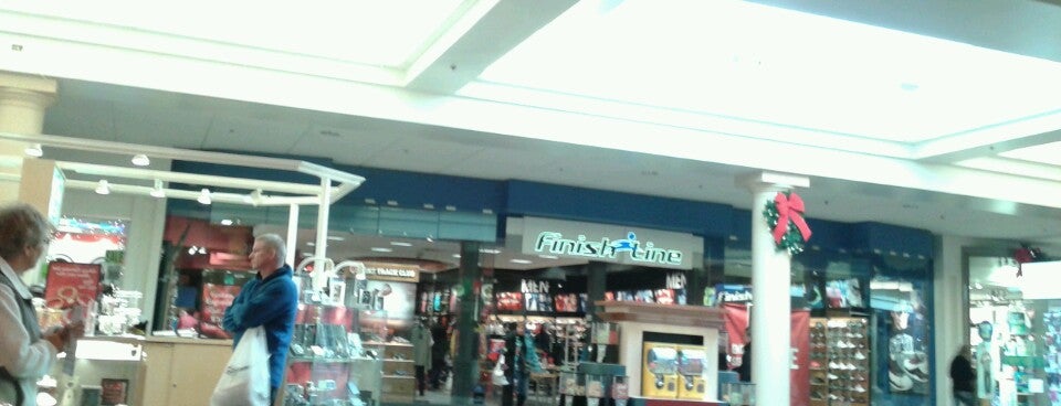 Finish line belden store village mall