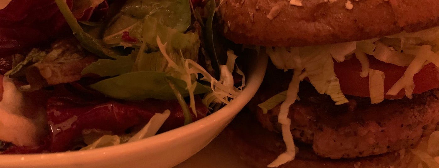 The Cheesecake Factory Ø°ÙŠ ØªØ´ÙŠØ²ÙƒÙŠÙƒ ÙØ§ÙƒØªÙˆØ±ÙŠ American Restaurant In Abu Dhabi