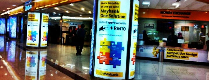 Maybank Kuala Lumpur City Center Suria Klcc