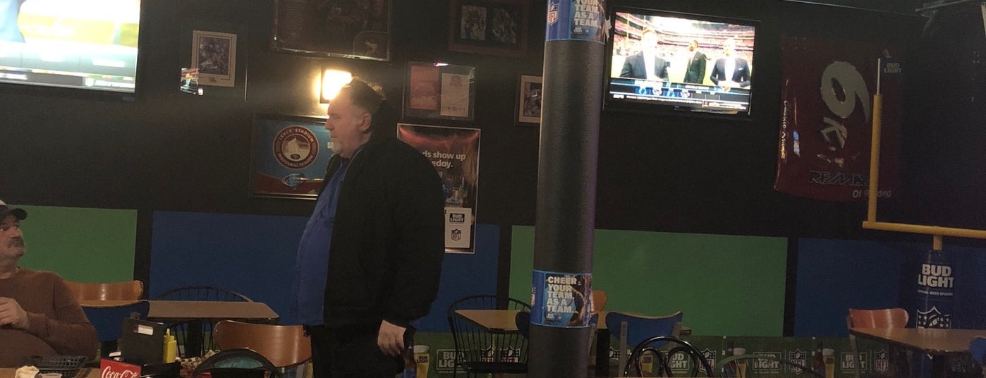 Decent Bars in Redding