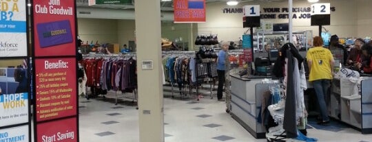 Thrift & Second-Hand Stores Near You in Orland Park, IL 60462, Savers