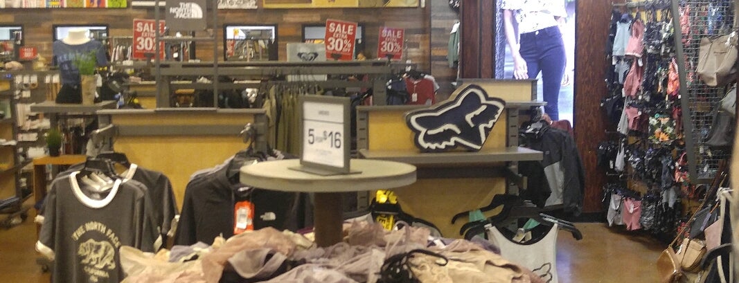 The 7 Best Clothing Stores in Bakersfield