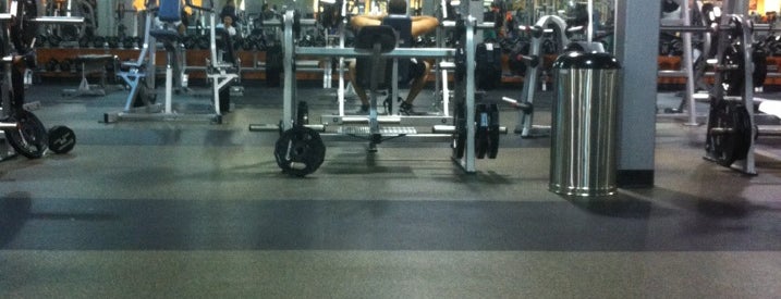 24 Hour Fitness 2535 California St