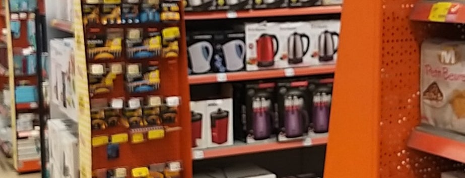 Başka yer vardı da biz mi gitmedik )