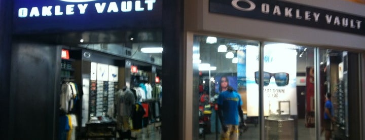 Oakley potomac mills sales