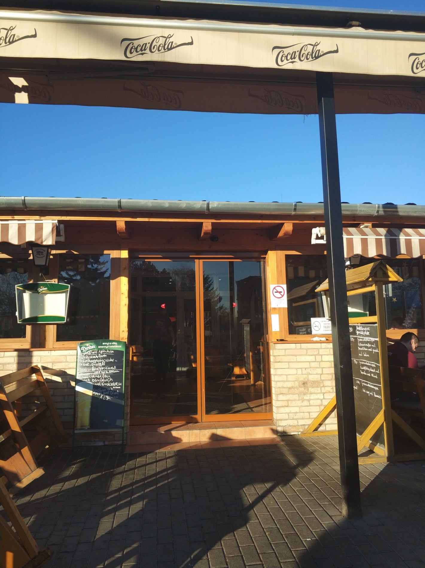 restaurant