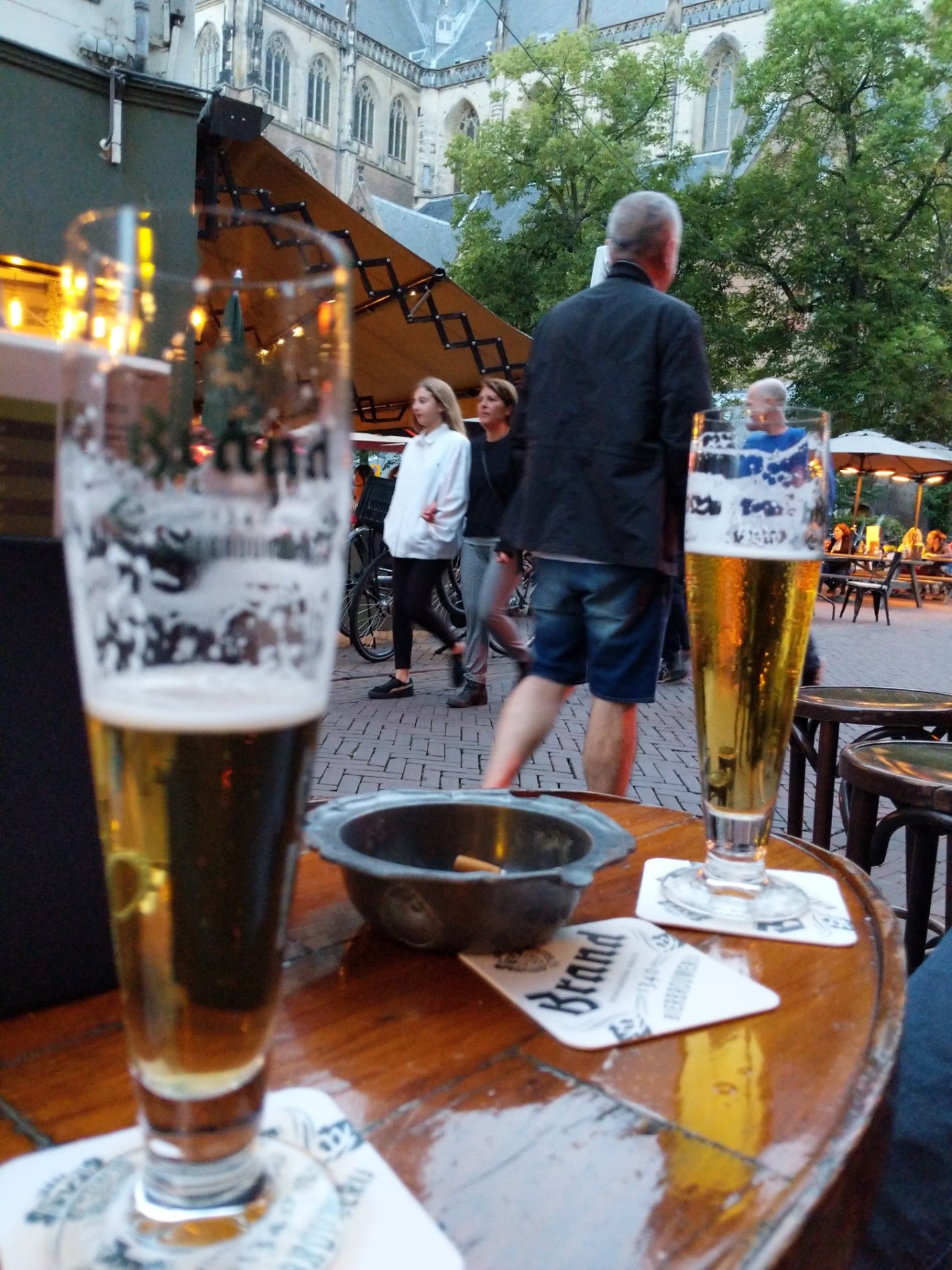 bar